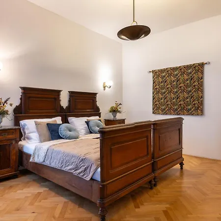 King'S Royal Apartments In City Centre Apartment Prag